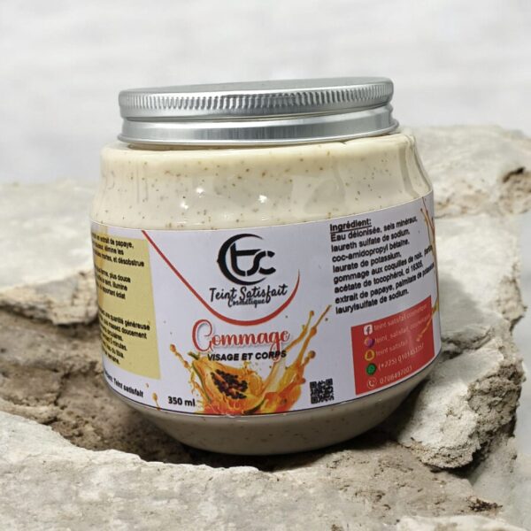 GOMMAGE DE CORPS ET VISAGE  CLARIFIANT  350ML